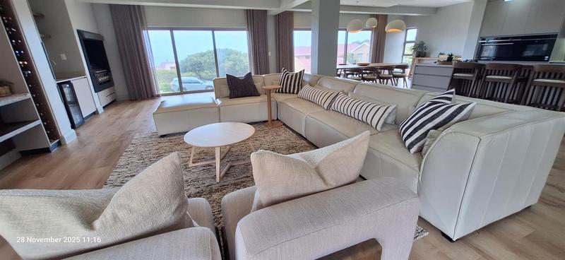 5 Bedroom Property for Sale in Outeniqua Strand Western Cape